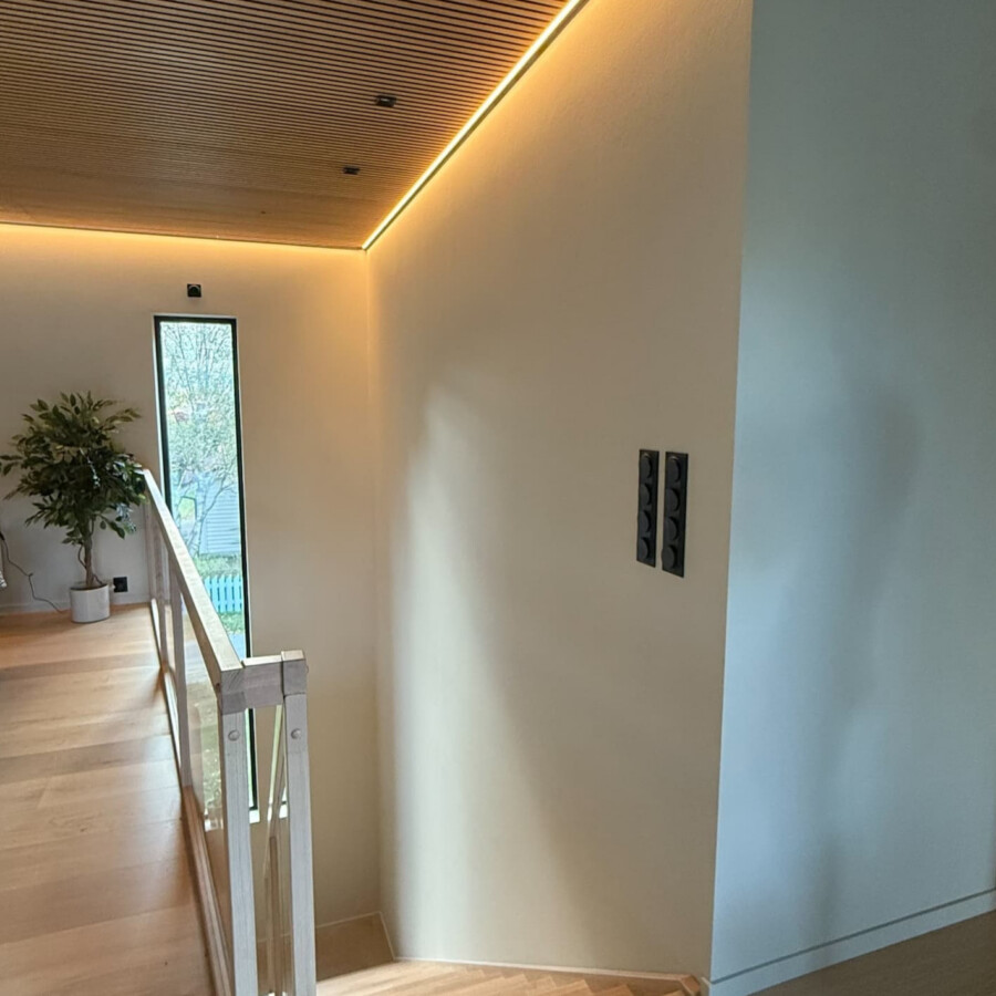 Elko-one-i-trappeoppgang-norgeseliten